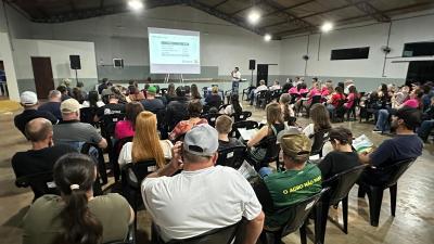 COPROSSEL apresenta resultados aos cooperados, na pré-assembleia realizada em Porto Barreiro